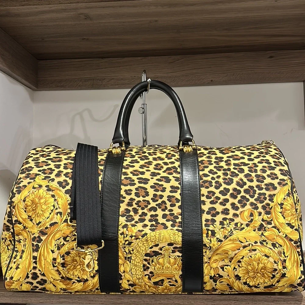 🔥Versace 2Way Travel Bag 🔥 - Picture 5 of 16